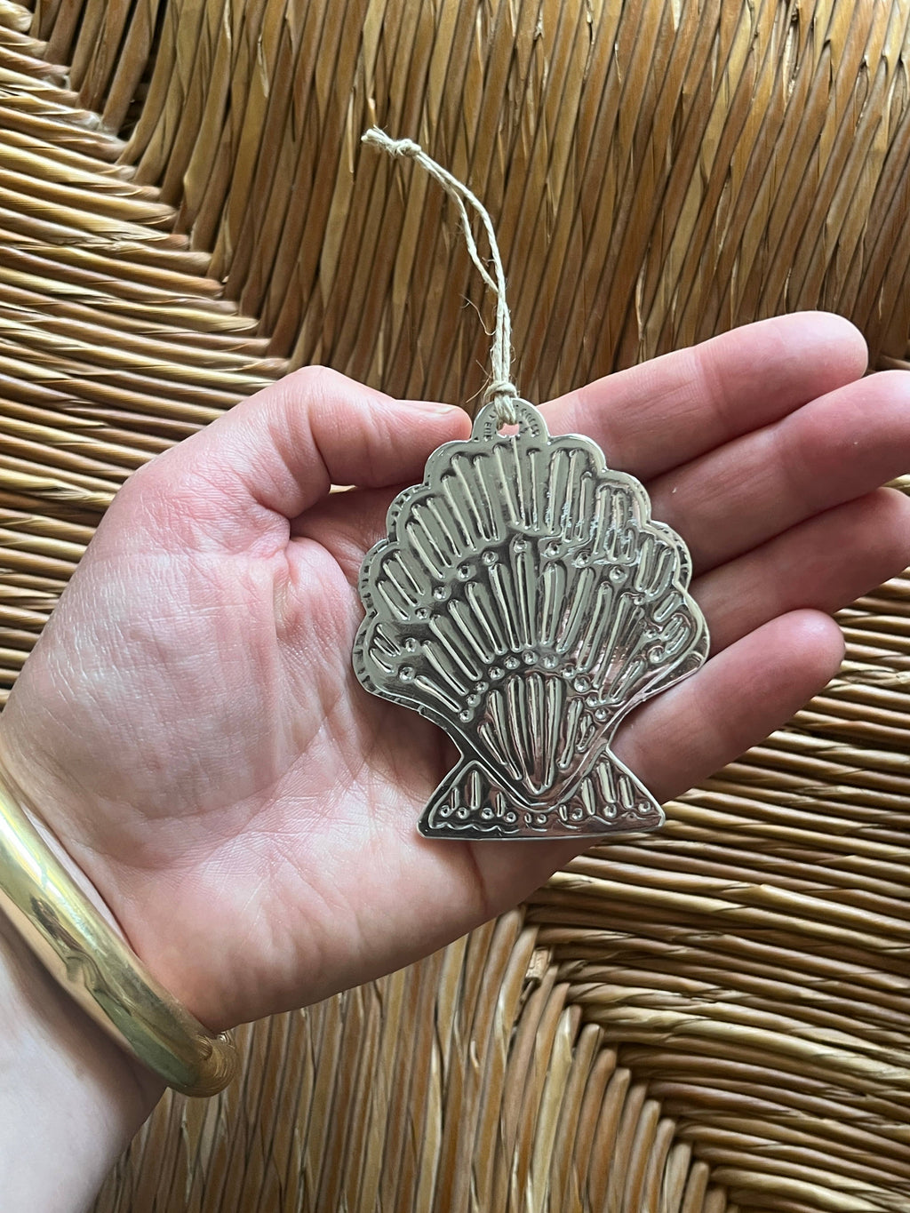 Shell - Faux-tin Ornament - Silver